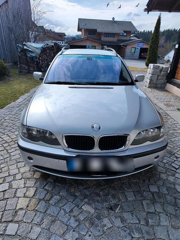 Gebraucht BMW 316 115 PS (84 kW) 2002 Grau Kombi