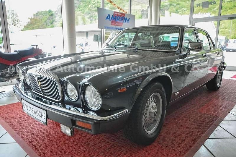 Gebraucht Jaguar XJ12 264 PS (194 kW) 1991 Grau Limousine