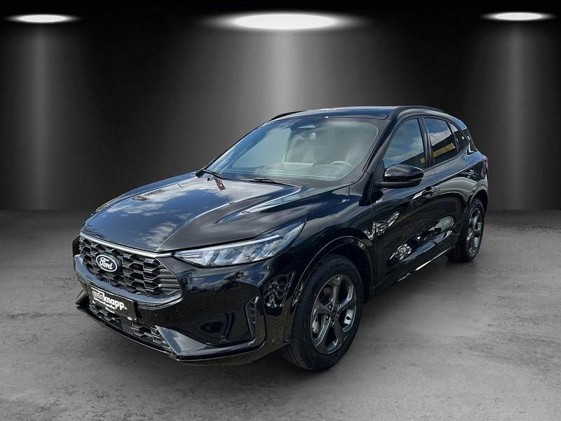 Gebraucht Ford Kuga Titanium 186 PS (136 kW) 2024 Weiß SUV