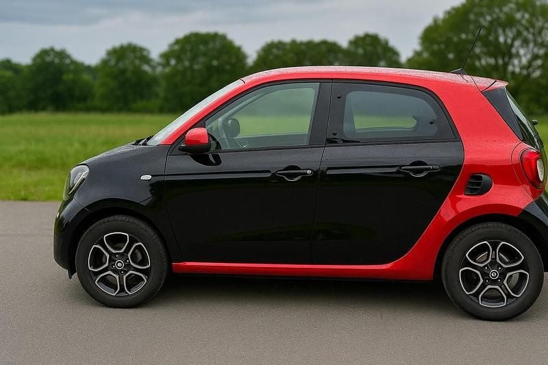 Gebraucht Smart ForFour 90 PS (66 kW) 2018 Schwarz Kleinwagen