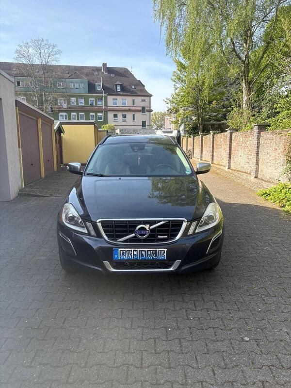 Gebraucht 2011 Volvo XC60 SUV | 10.000 € - Bild 1/4