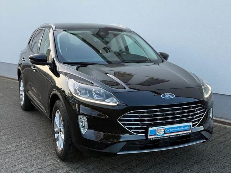 Gebraucht Ford Kuga Titanium 120 PS (88 kW) 2021 Schwarz SUV