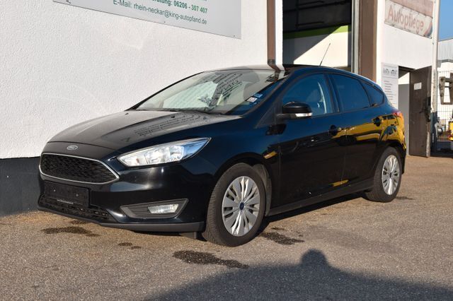 Schwarz Gebraucht 2017 Ford Focus Business Edition Limousine | 7.990 € (Fairer Preis) - Bild 1/4