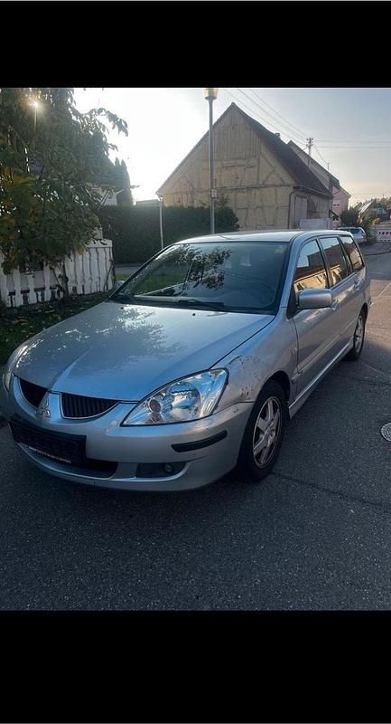 Silber Gebraucht 2005 Mitsubishi Lancer Kombi | 950 € (Guter Preis) - Bild 1/4