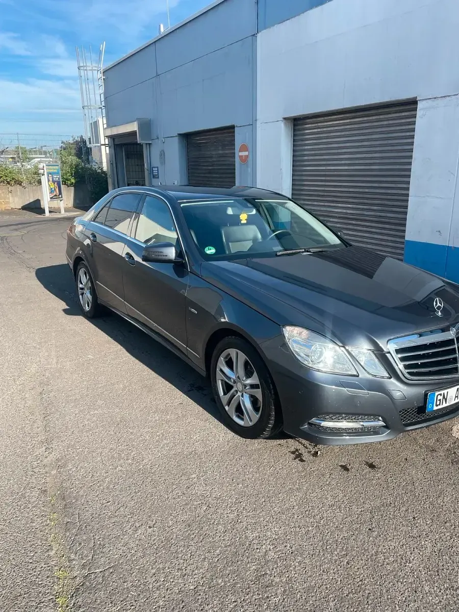 Brugt Mercedes E220 170 HK (125 kW) 2011 Grå Sedan