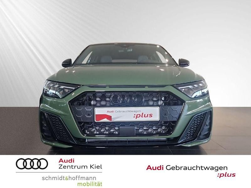 Gebraucht Audi A1 Sportback S-Line 207 PS (152 kW) 2025 Distriktgrün Kleinwagen