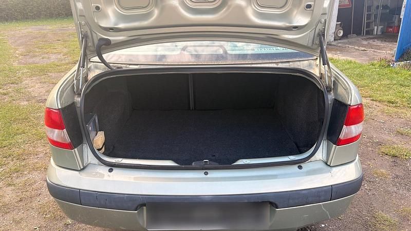 Gebraucht Renault Mégane II 106 PS (77 kW) 2002 Limousine