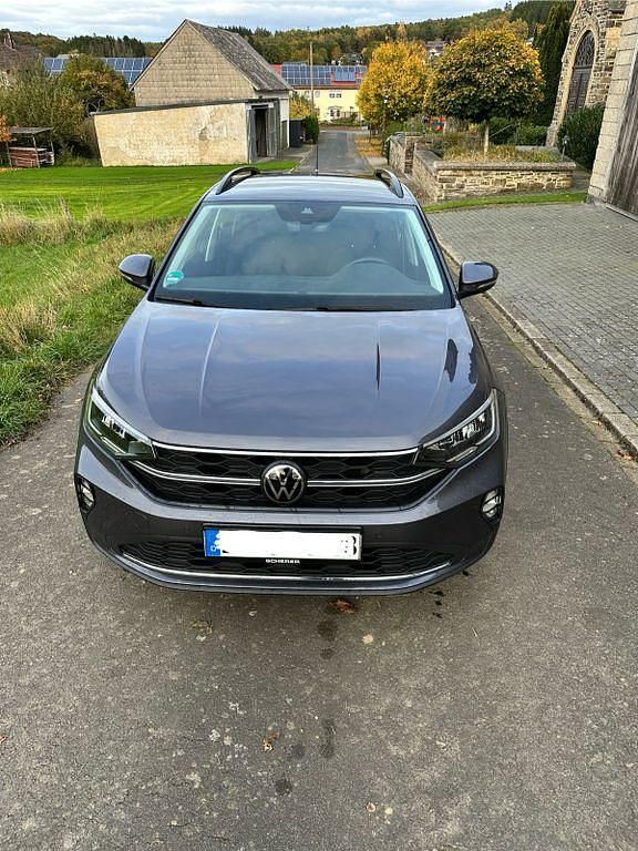 Grau Gebraucht 2023 VW Taigo SUV | 18.700 € (Fairer Preis) - Bild 1/4