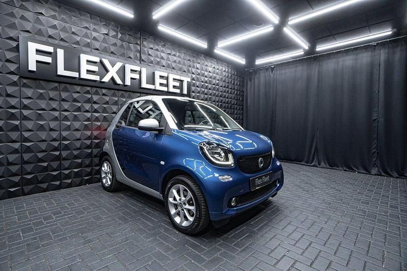 Gebraucht Smart ForTwo Cabrio Passion 90 PS (66 kW) 2016 Blau Cabrio