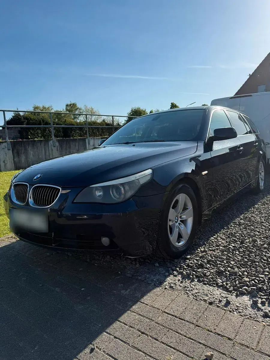 Second-hand BMW 525 177 CP (130 kW) 2005 Albastru Break