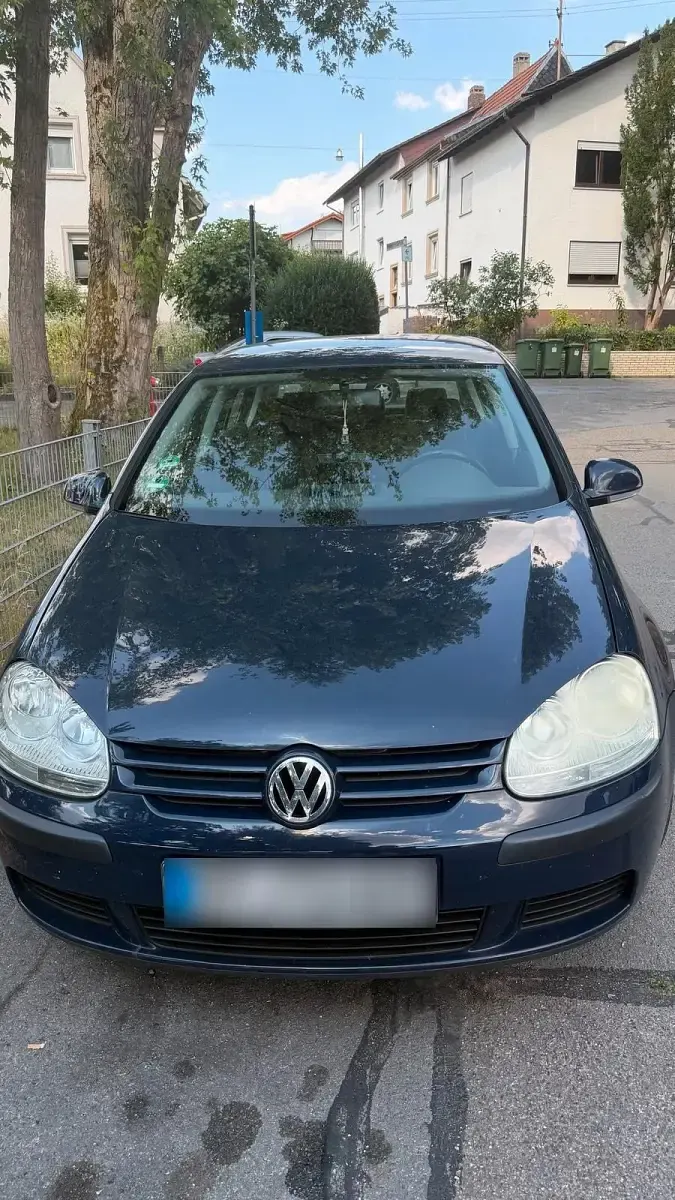 Gebraucht VW Golf V 102 PS (75 kW) 2004 Blau Kleinwagen