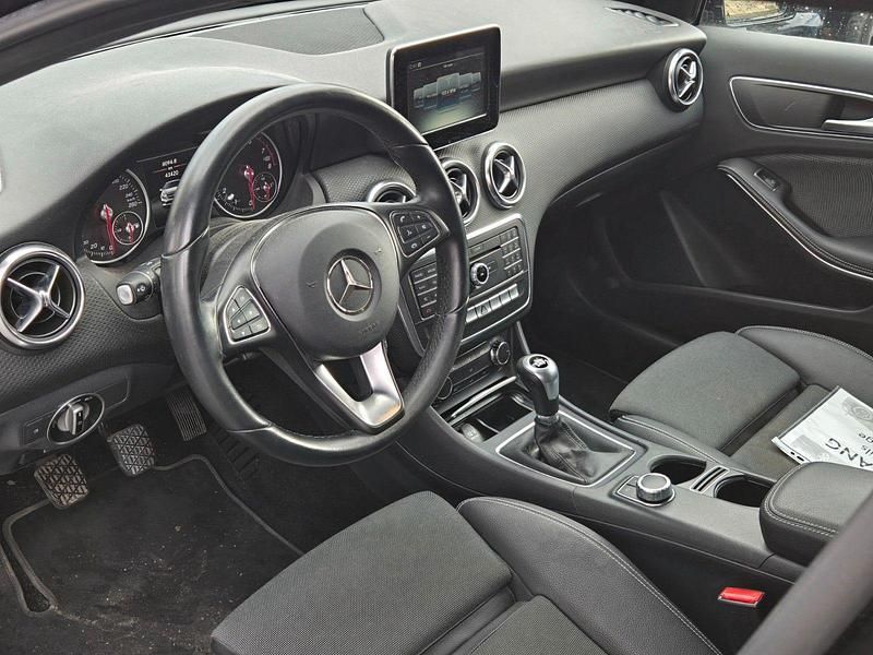 Gebraucht Mercedes A160 Style 102 PS (75 kW) 2017 Schwarz Limousine
