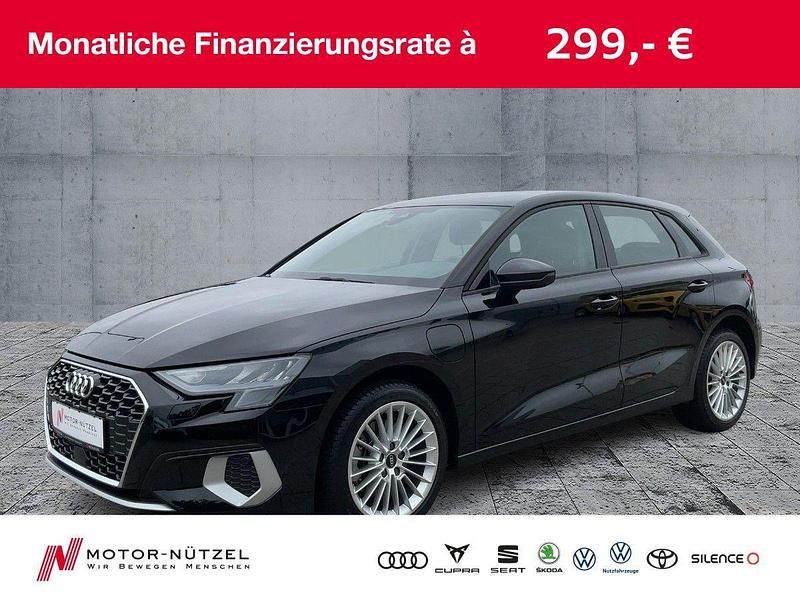 Brillantschwarz Gebraucht 2022 Audi A3 Sportback e-tron Advanced Plus Limousine | 22.930 € (Superpreis) - Bild 1/4