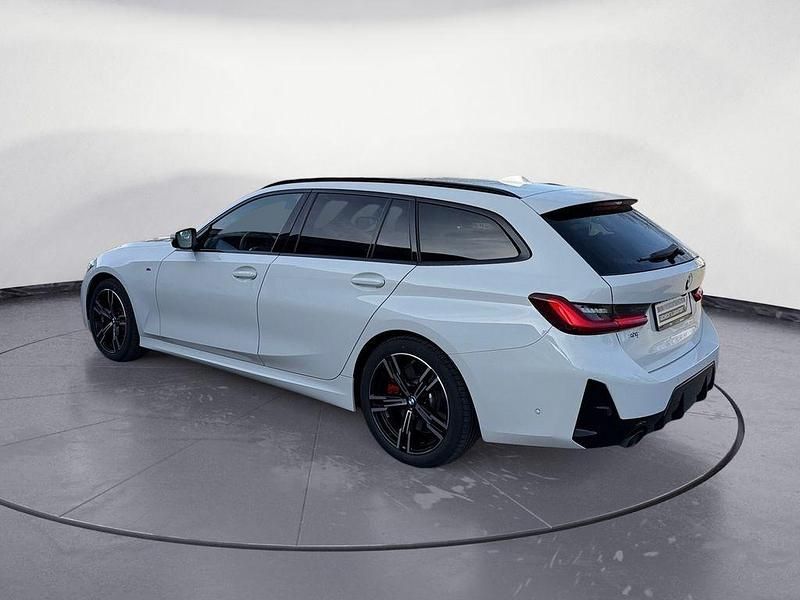 Gebraucht BMW 318 M Sport 156 PS (114 kW) 2025 Weiß Kombi