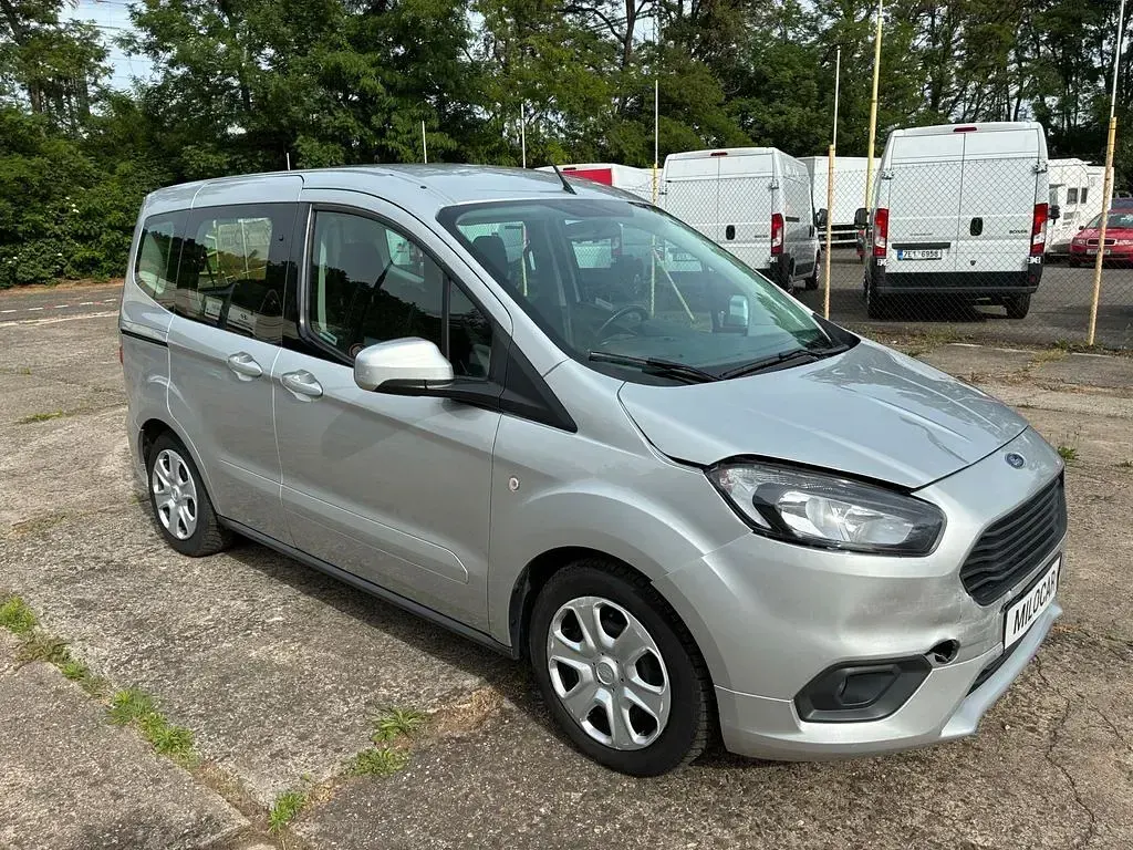 Gebraucht Ford Tourneo Courier 99 PS (72 kW) 2022 Silber Van / Kleinbus