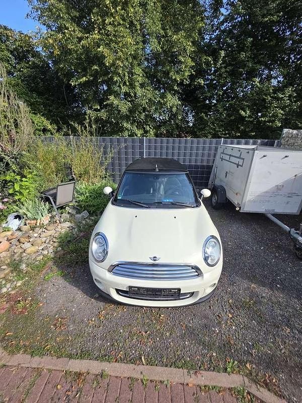 Gebraucht Mini Cooper D Cabriolet 111 PS (81 kW) 2011 Weiß Cabrio