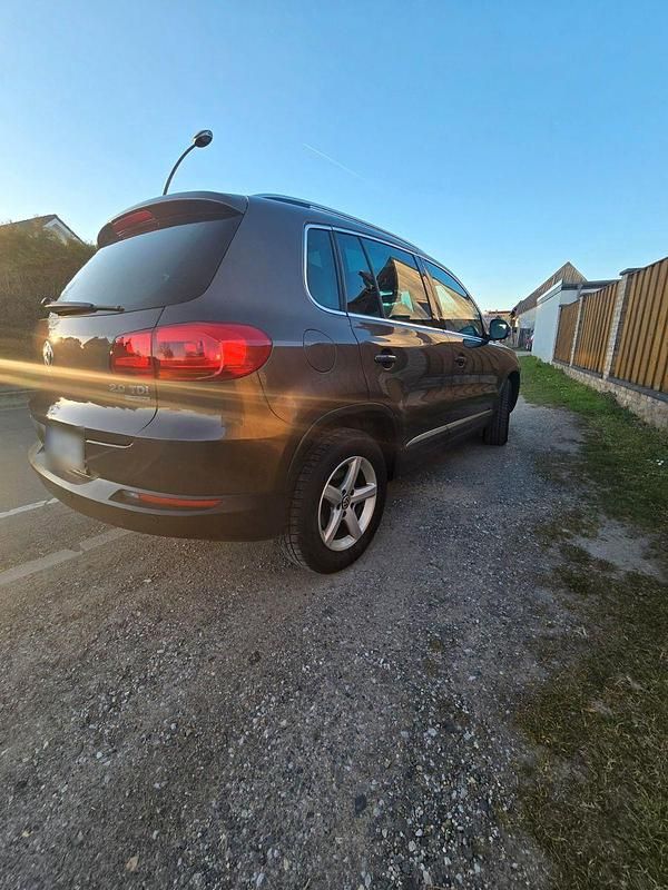 Gebraucht VW Tiguan 140 PS (102 kW) 2013 Braun SUV