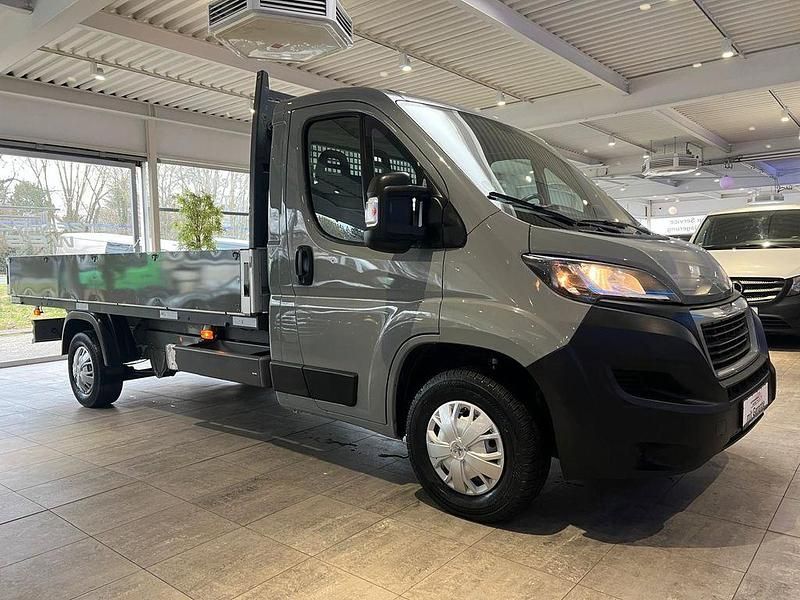 Gebraucht Peugeot Boxer 131 PS (96 kW) 2019 Grau Van