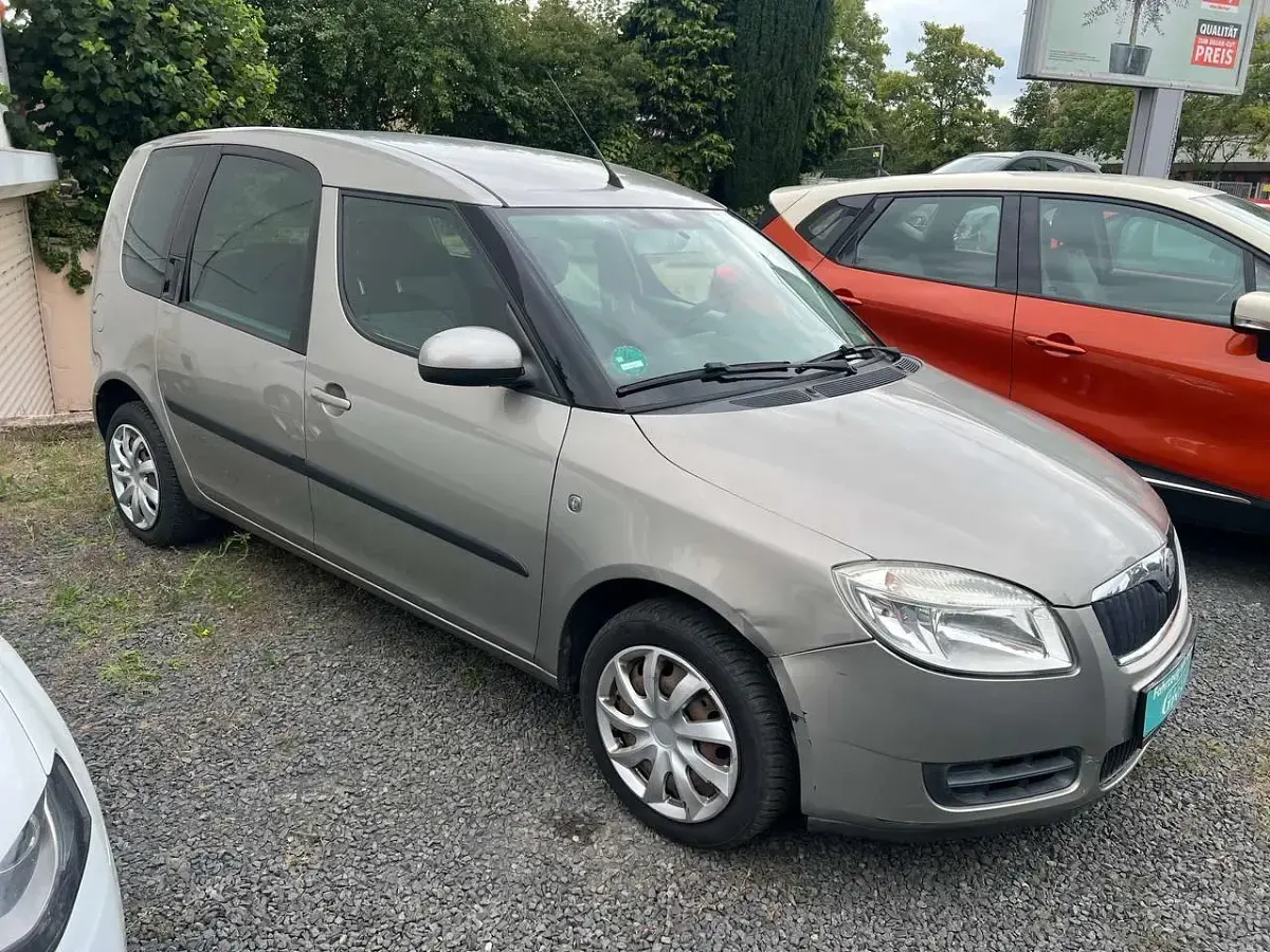 Gebraucht Skoda Roomster 69 PS (50 kW) 2008 Gelb Van / Kleinbus