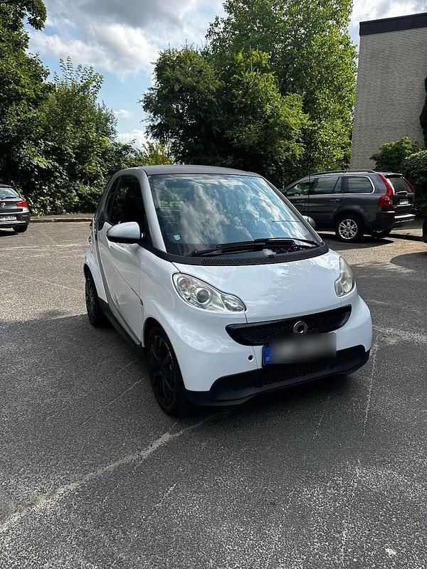 Weiß Gebraucht 2015 Smart ForTwo Coupé Coupé | 6.200 € (Superpreis) - Bild 1/4