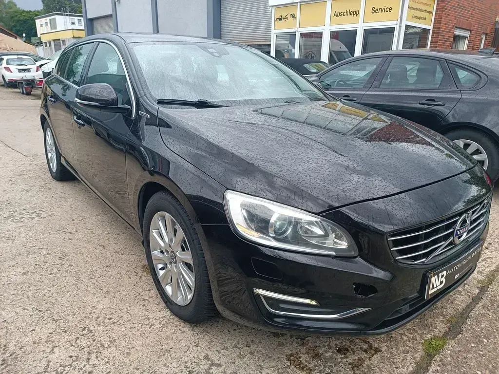 Gebraucht Volvo V60 Summum 215 PS (158 kW) 2013 Schwarz Kombi