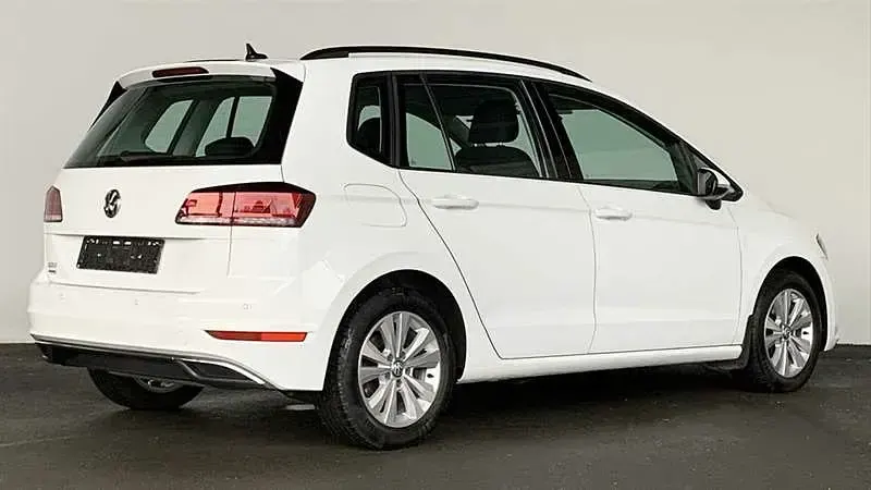 Używany VW Golf 150 KM (110 kW) 2020 Biały Minivan