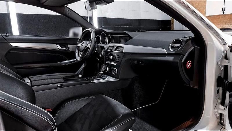 Gebraucht Mercedes C180 Edition 156 PS (114 kW) 2014 Coupé