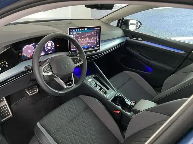 Gebraucht VW Golf VIII 150 PS (110 kW) 2025 Limousine