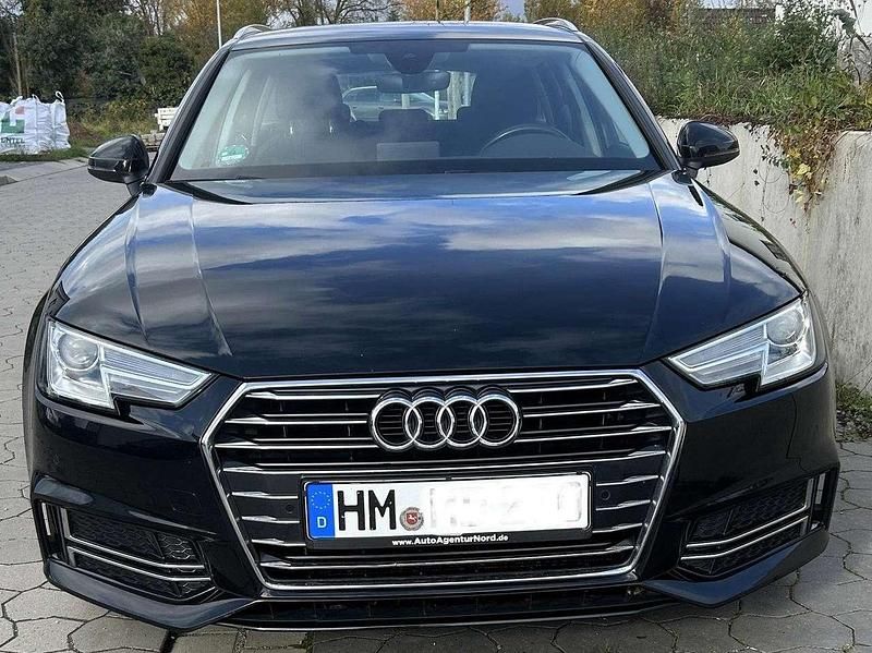 Schwarz Gebraucht 2019 Audi A4 Design Kombi | 16.650 € (Guter Preis) - Bild 1/4
