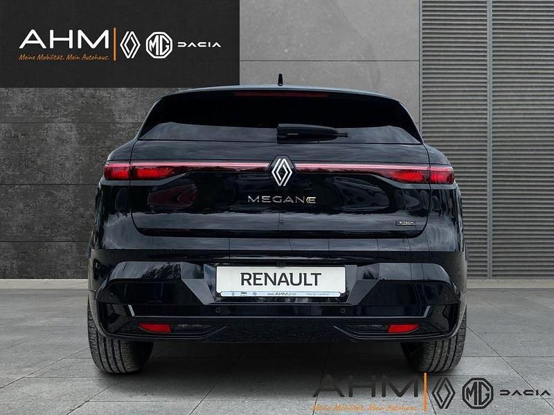 Używany Renault Megane E-Tech Techno 160 kW (218 KM) 2025 Czarny Sedan/Limuzyna