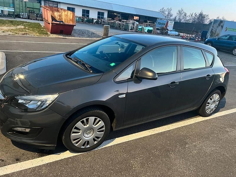 Gebraucht Opel Astra 120 PS (88 kW) 2014 Grau Kleinwagen