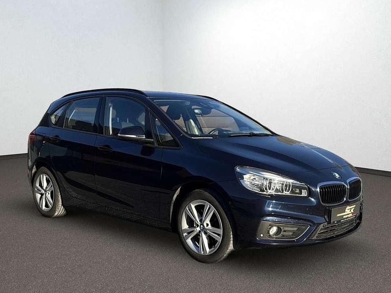 Gebraucht BMW 220 Advantage 192 PS (141 kW) 2018 Imperialblau brillanteffekt me Van / Kleinbus