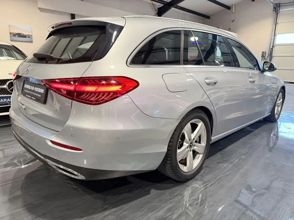 Gebraucht Mercedes C300 265 PS (194 kW) 2021 Grau Kombi