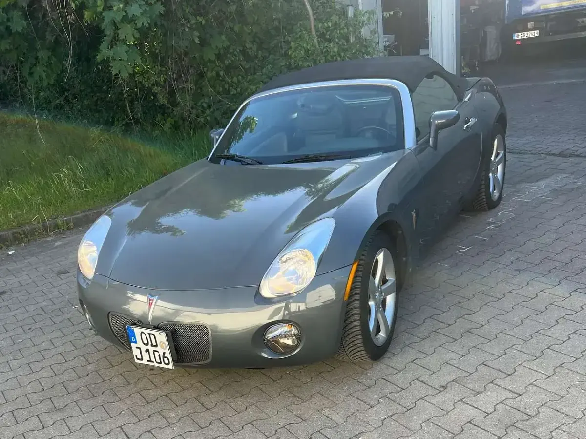 Gebraucht Pontiac Solstice 179 PS (131 kW) 2008 Grau Cabrio
