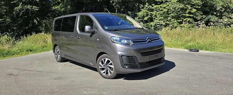 Grau Gebraucht 2019 Citroën Spacetourer Business Class Van | 22.500 € (Superpreis) - Bild 1/4