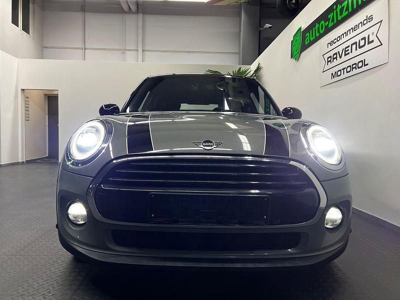 Gebraucht Mini Cooper Chili 136 PS (100 kW) 2018 Grau Kleinwagen