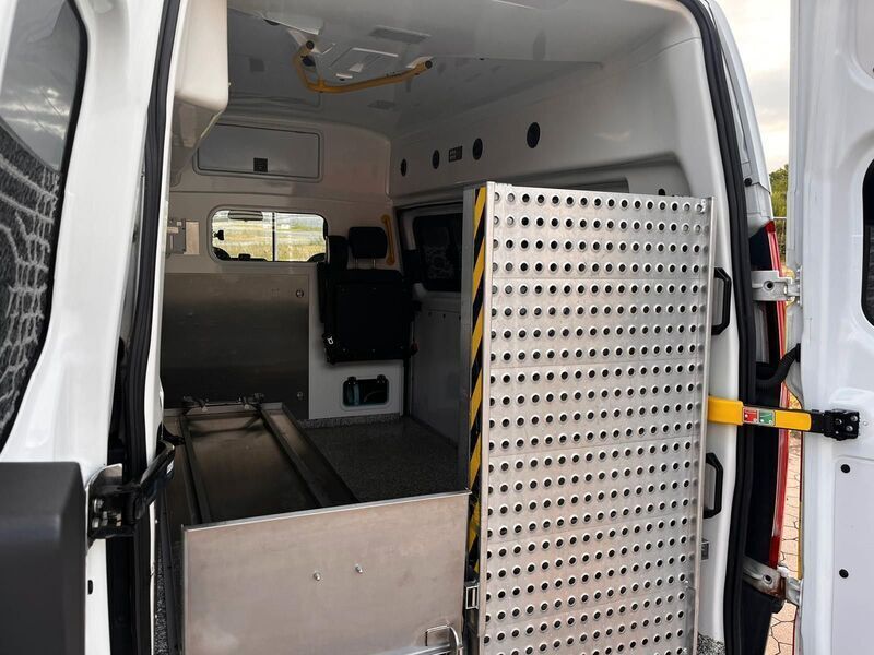 Second-hand Ford Transit Custom 125 CP (91 kW) 2015 Alb Break