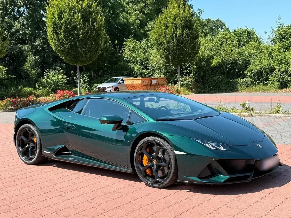 Gebraucht Lamborghini Huracán 640 PS (470 kW) 2023 Grün Coupé