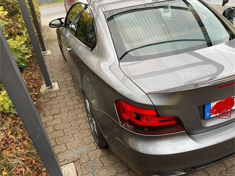 Gebraucht BMW 135 Performance 306 PS (225 kW) 2009 Grau Kleinwagen