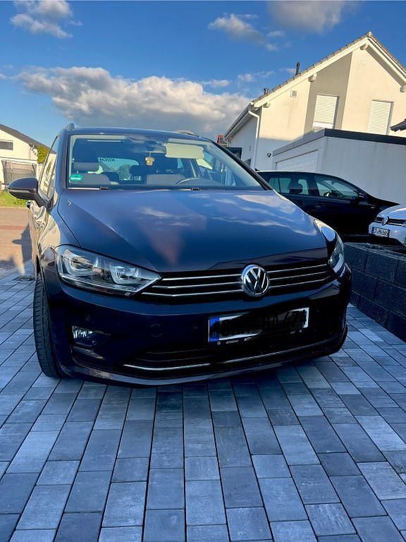 Grau Gebraucht 2015 VW Golf Sportsvan LOUNGE Van / Kleinbus | 9.999 € (Guter Preis) - Bild 1/4