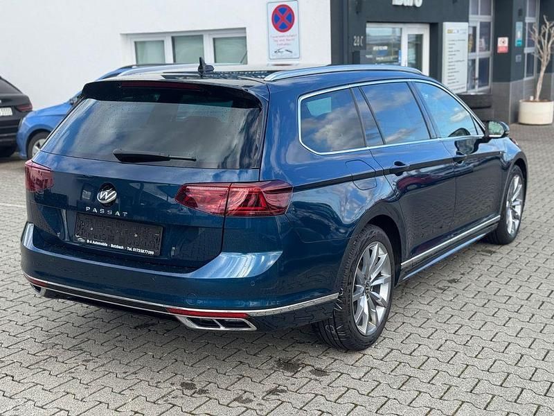Second-hand VW Passat 150 CP (110 kW) 2023 Albastru Break