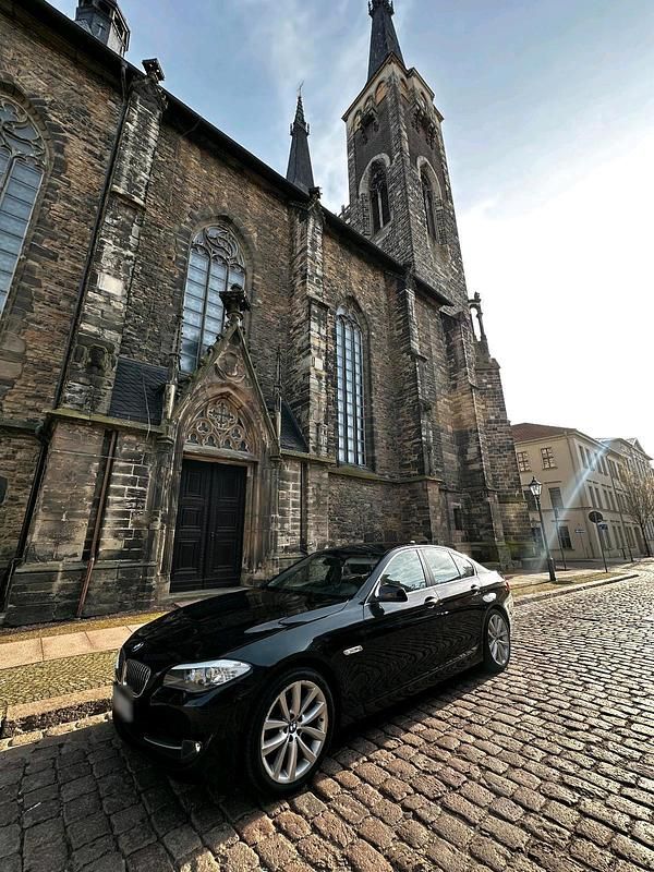 Second-hand BMW 525 204 CP (150 kW) 2011 Negru Berlinǎ