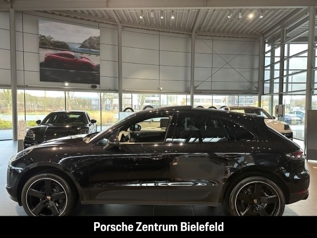 Gebraucht Porsche Macan 245 PS (180 kW) 2020 Tiefschwarzmetallic SUV