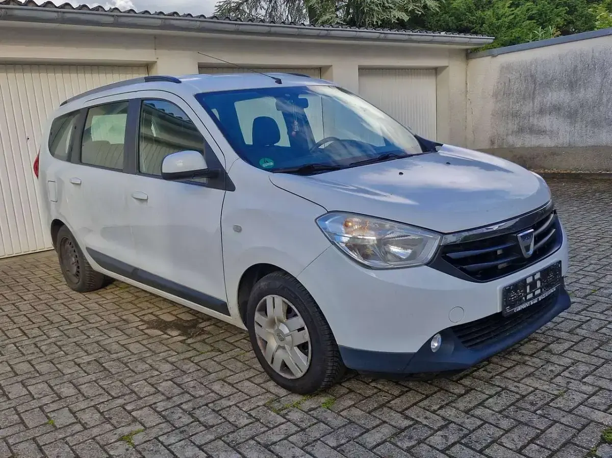 Gebraucht Dacia Lodgy 83 PS (61 kW) 2014 Weiß Van / Kleinbus