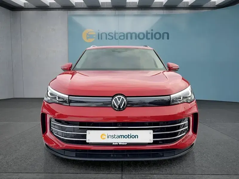 Gebraucht VW Tiguan 204 PS (150 kW) 2025 Rot SUV
