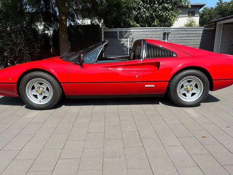 Gebraucht Ferrari 308 215 PS (158 kW) 1982 Rot Cabrio
