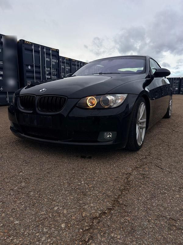Schwarz Gebraucht 2008 BMW 325 Shadowline Coupé | 6.500 € - Bild 1/4