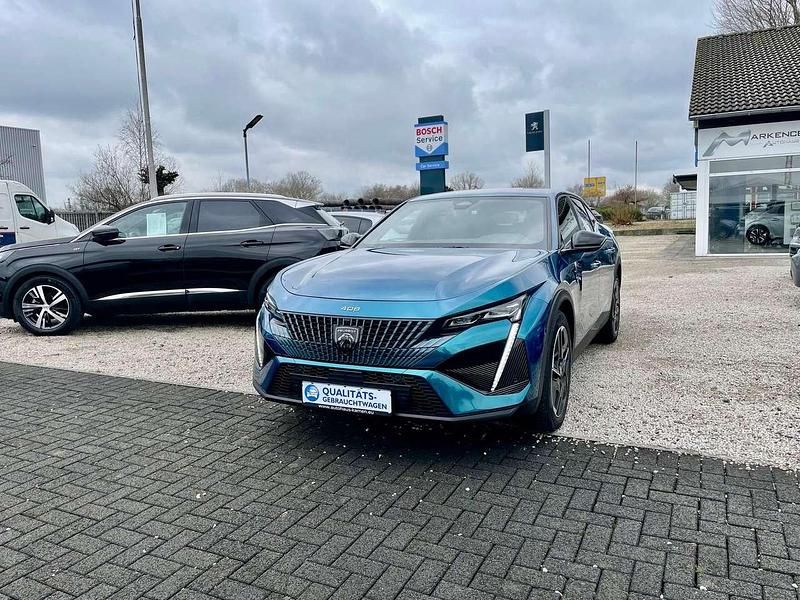 Gebraucht Peugeot 408 Comfort plus 131 PS (96 kW) 2023 Blau SUV
