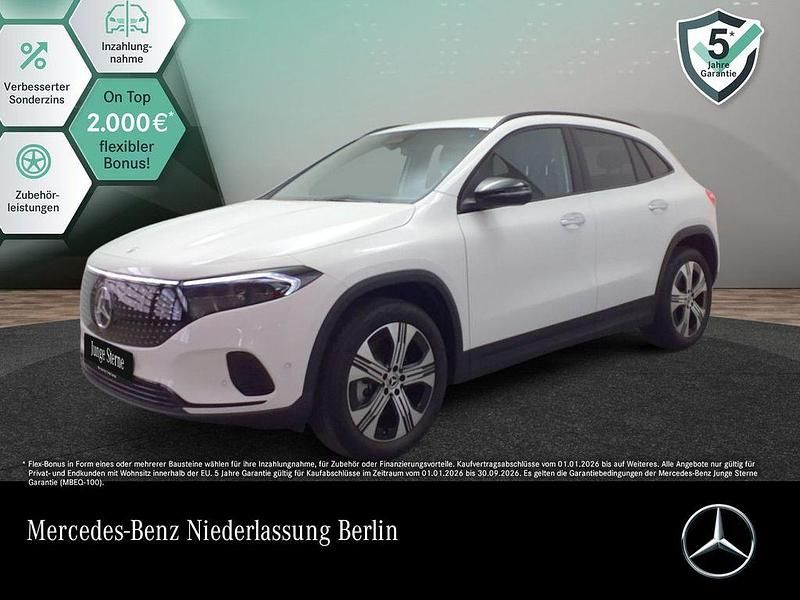 Weiß Gebraucht 2024 Mercedes EQA350 Electric Art SUV | 35.490 € (Fairer Preis) - Bild 1/4