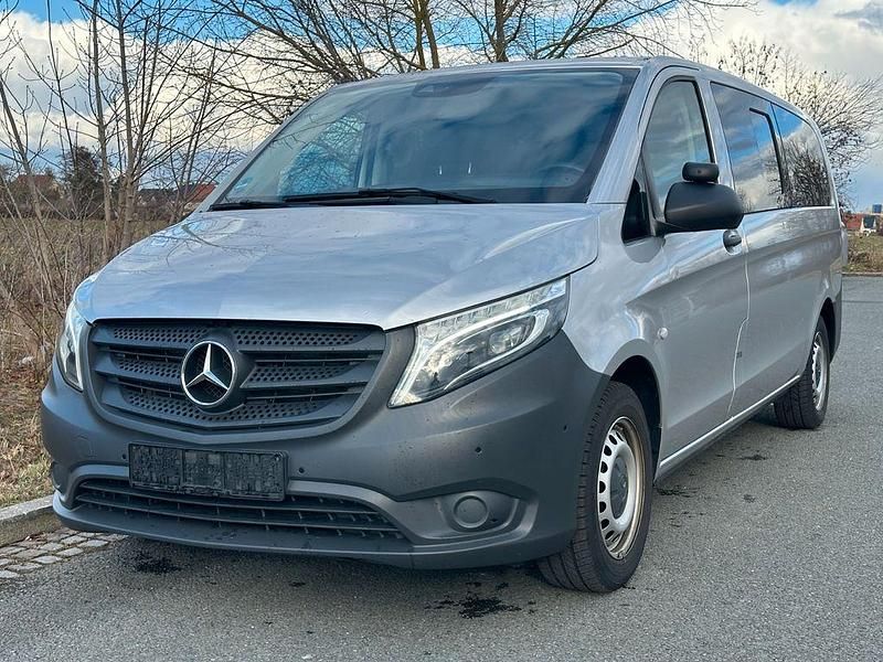 Gebraucht Mercedes Vito 163 PS (119 kW) 2020 Silber Van